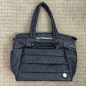 Happ Brand nylon quilted tote